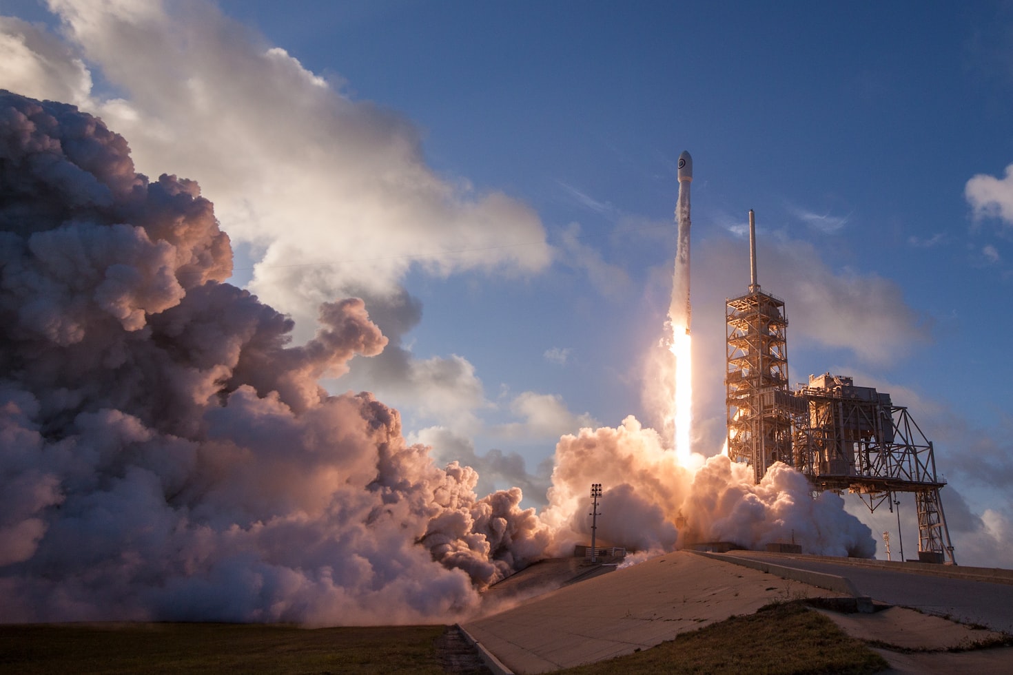 Whale stawia 22,3 miliona dolarów na token SpaceX przed IPO w obliczu rosnącego szumu