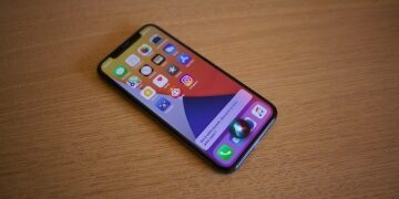 Apple adds Siri voice controls in iOS 27 beta