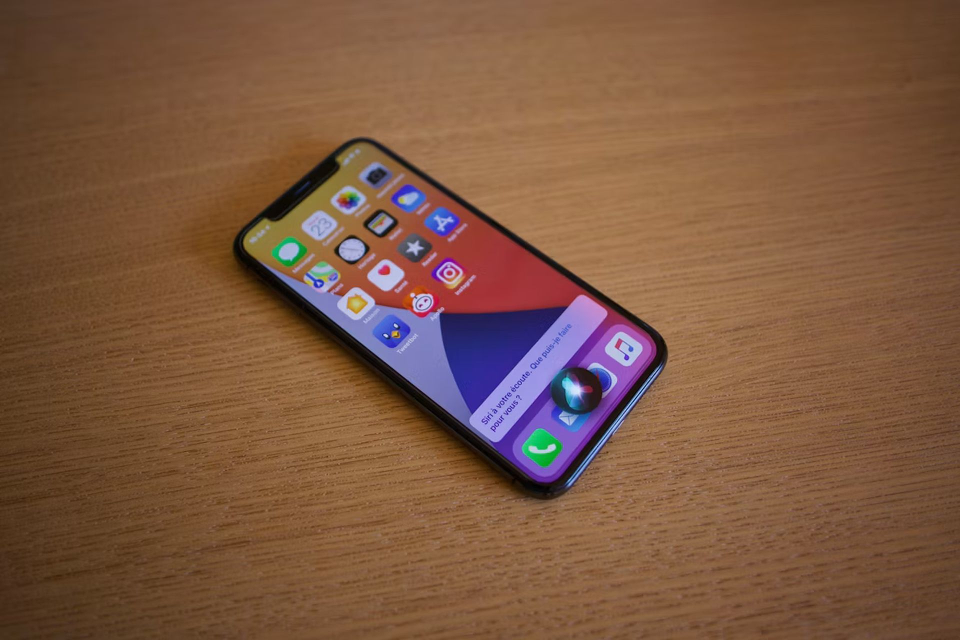 苹果在 iOS 27 beta 中添加 Siri 语音控制