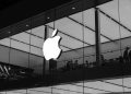 Apple delays smart glasses over privacy concerns Apple delays smart glasses over privacy concerns
