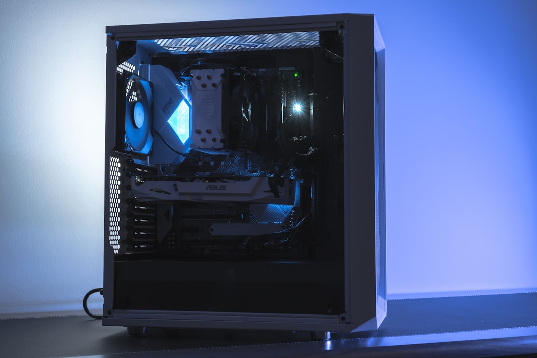 AI 驱动的内存危机冲击供应链 全球 PC 出货量下降 5%