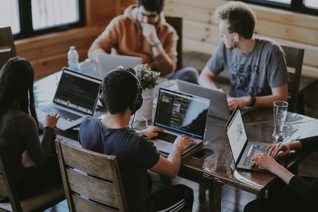 I leader IT danno priorità alla fiducia rispetto alle funzionalità dell’intelligenza artificiale, afferma NinjaOne I leader IT danno priorità alla fiducia rispetto alle funzionalità dell’intelligenza artificiale, afferma NinjaOne