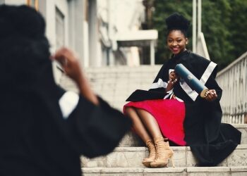 How can data specialists benefit from completing an MBA?