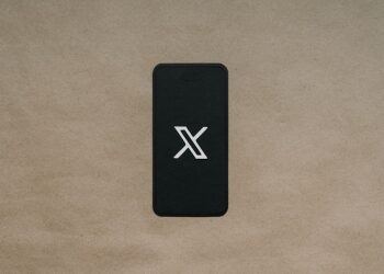 X to DM users when their posts receive a Community Note